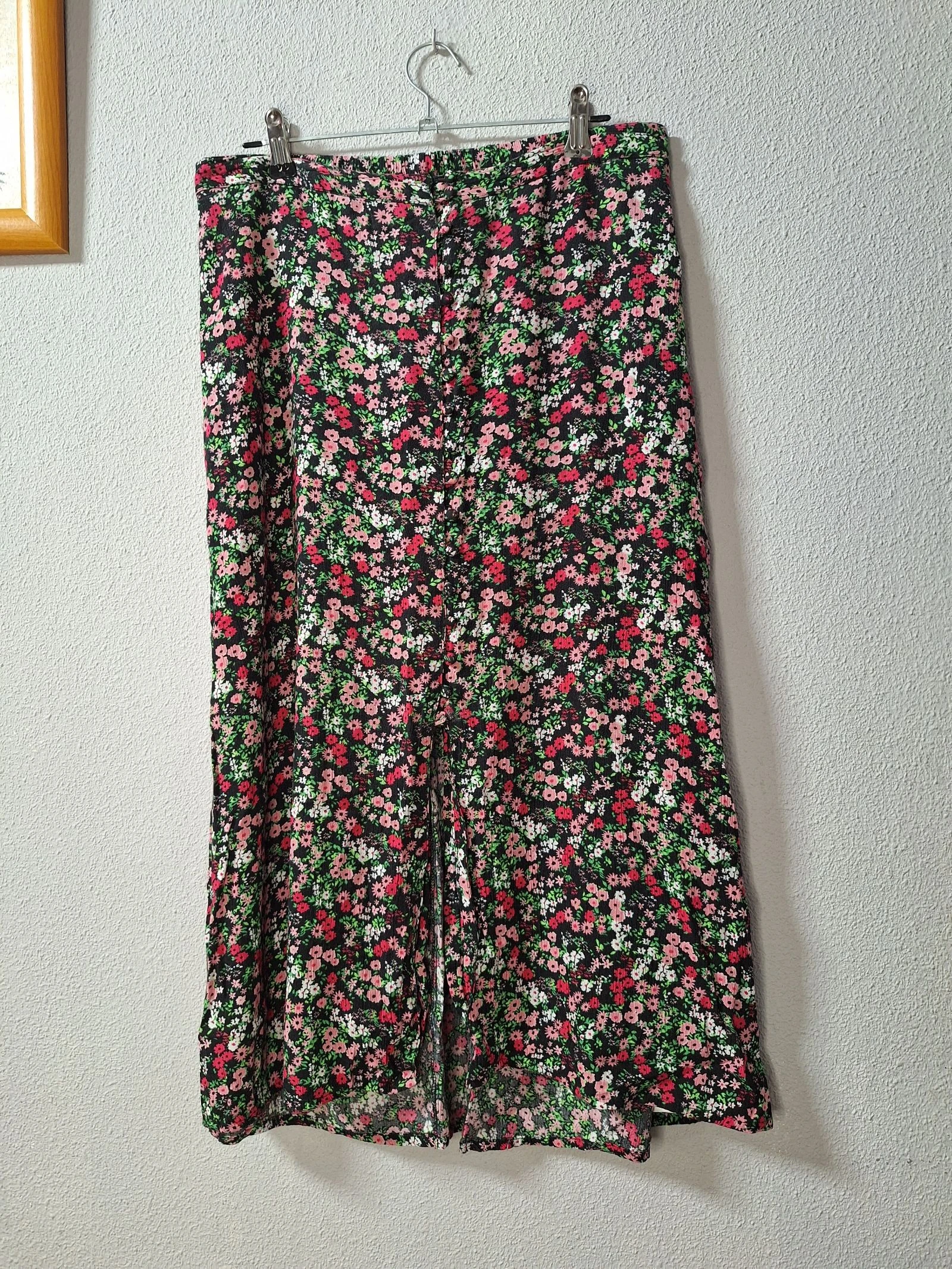 Falda midi Naf Naf M 100% viscosa estampado floral
